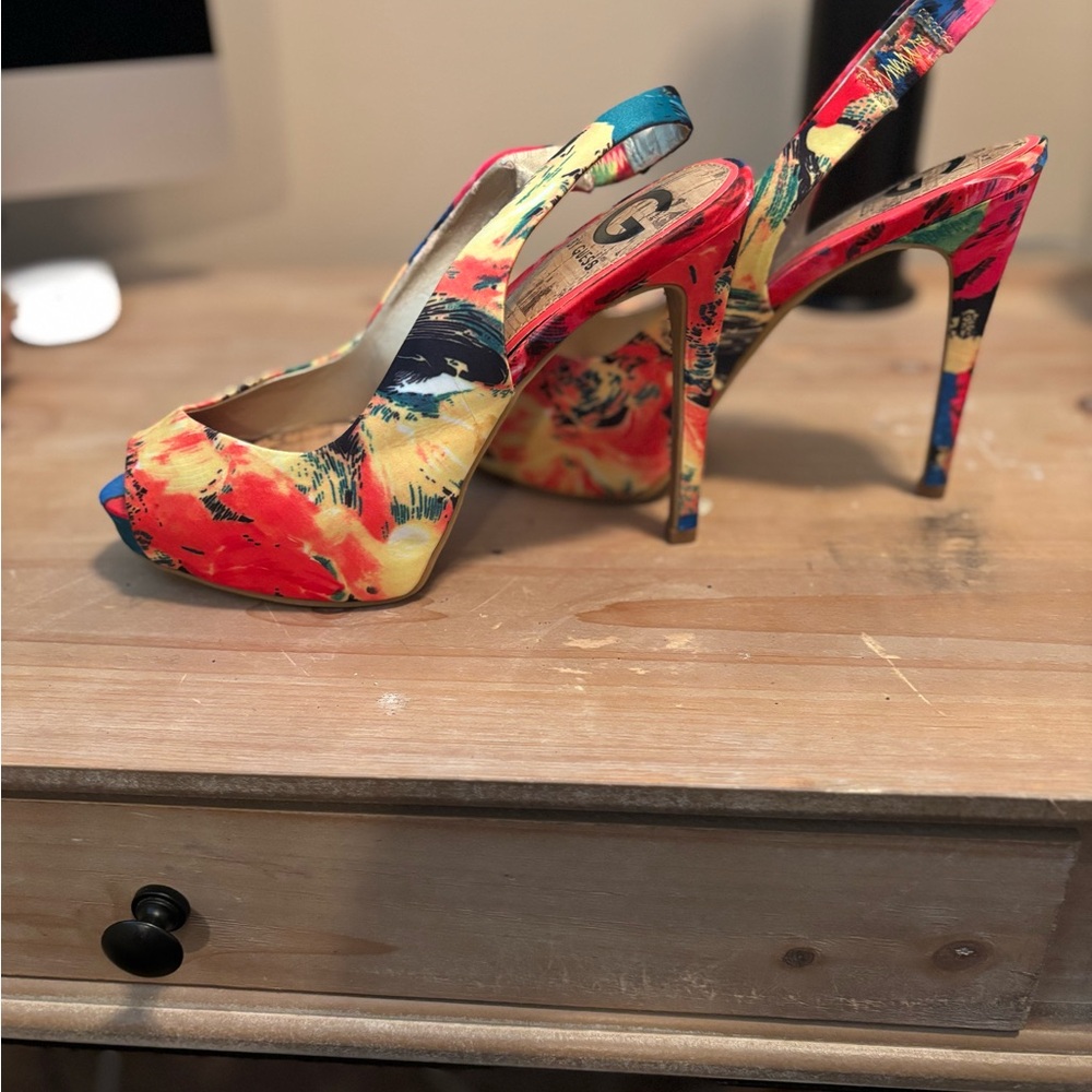 G by Guess Multicolor Abstract Peep-Toe Heels